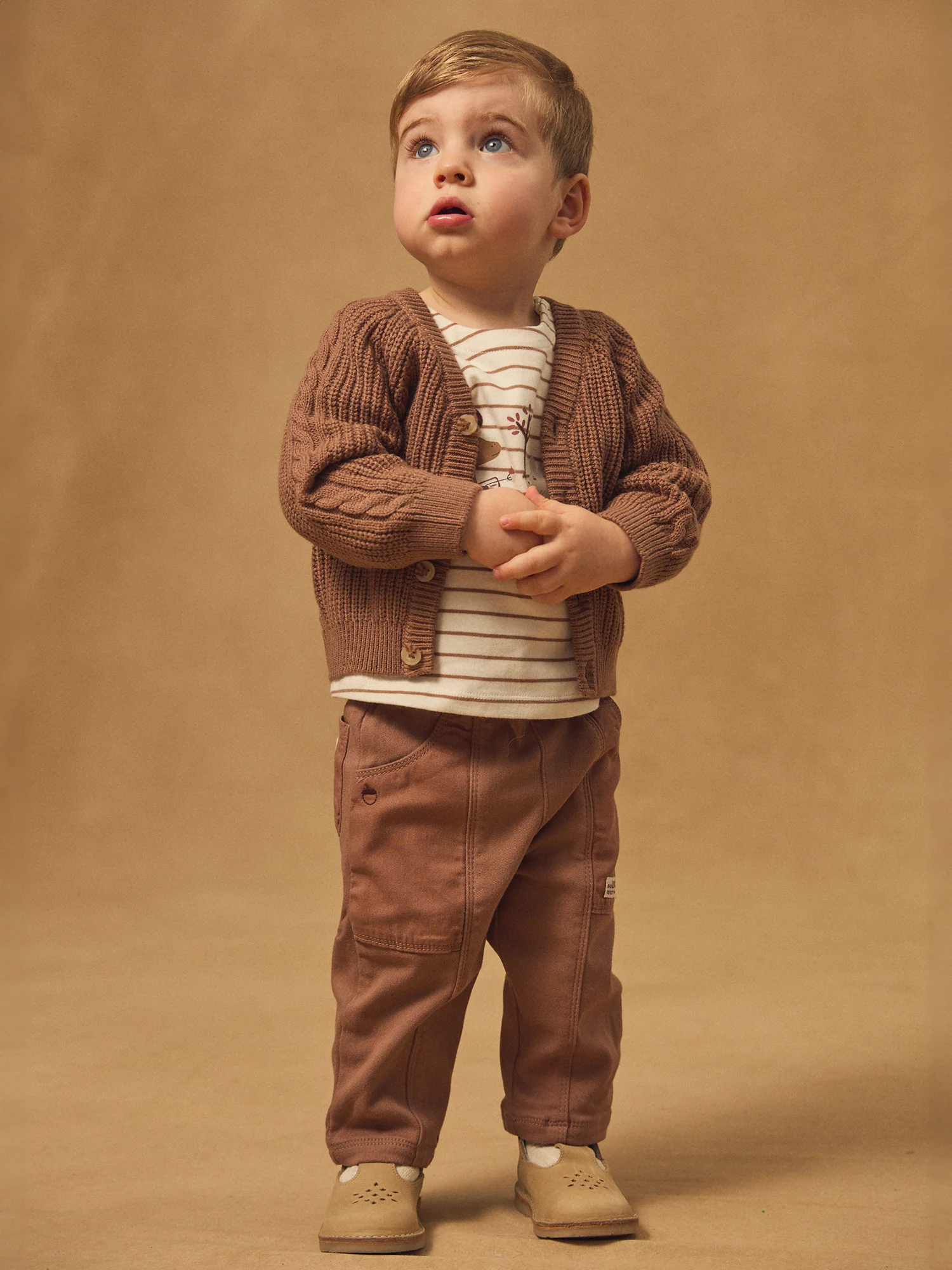 Cardigan marrone in maglia twist per bambino - Image 4