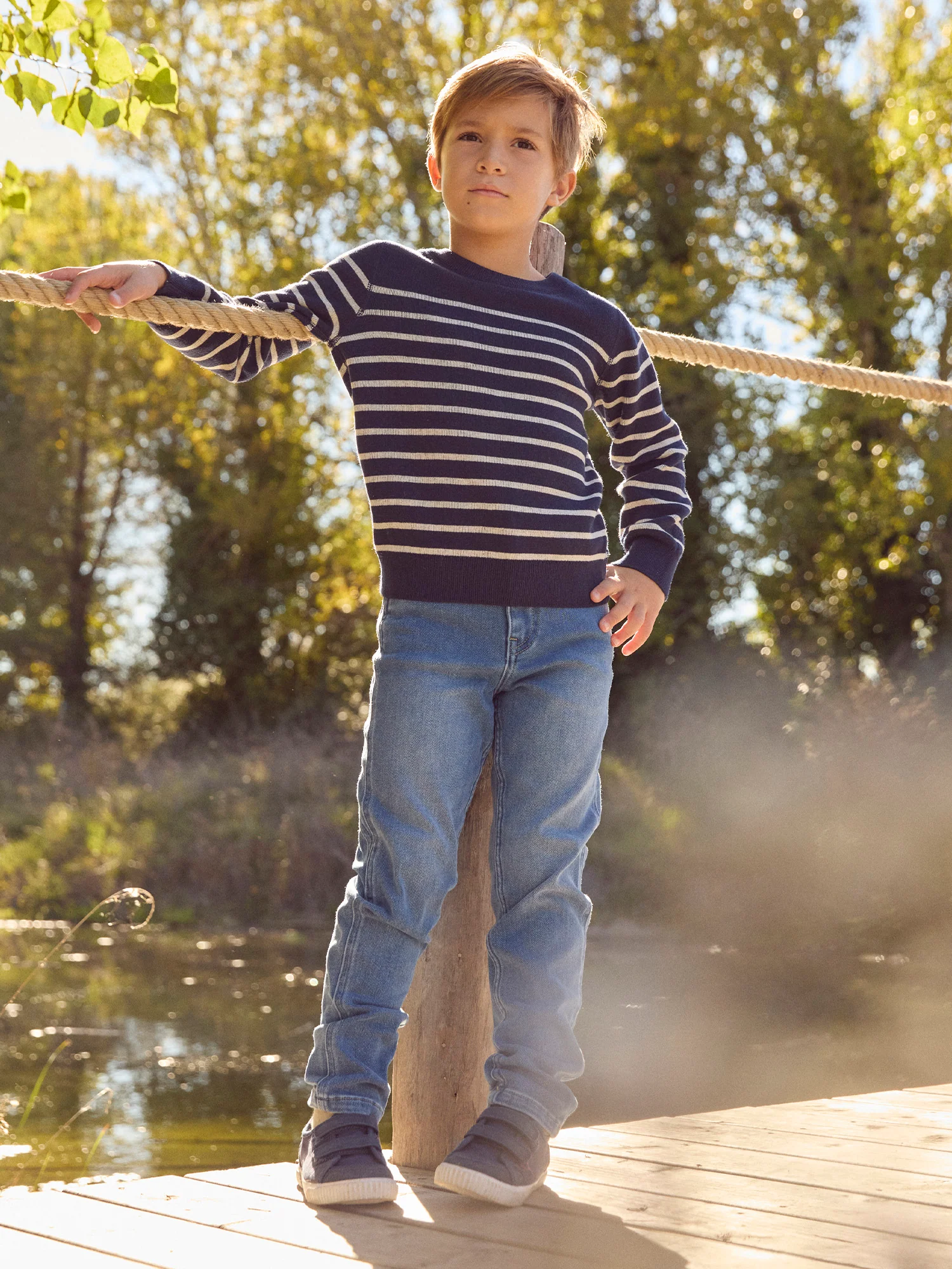Maglione reversibile blu marino di colore uniforme o a righe per ragazzi - Image 5
