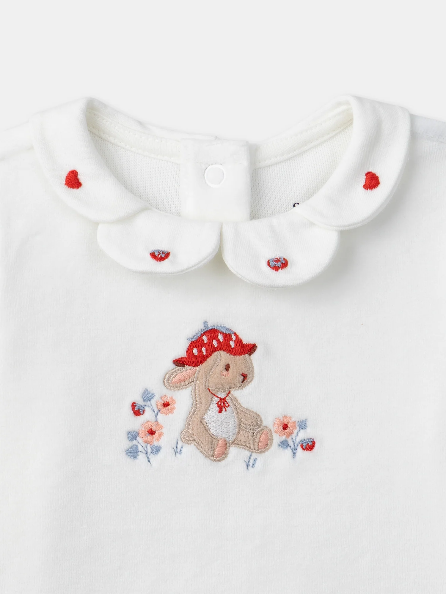 Pigiama per bambina con ricamo di coniglio e stampa floreale - Image 3