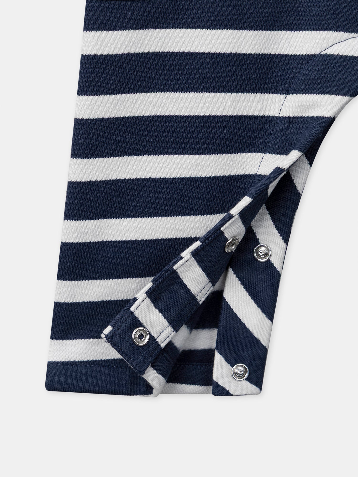 Salopette a righe blu navy con patch di procione per bambino - Image 4