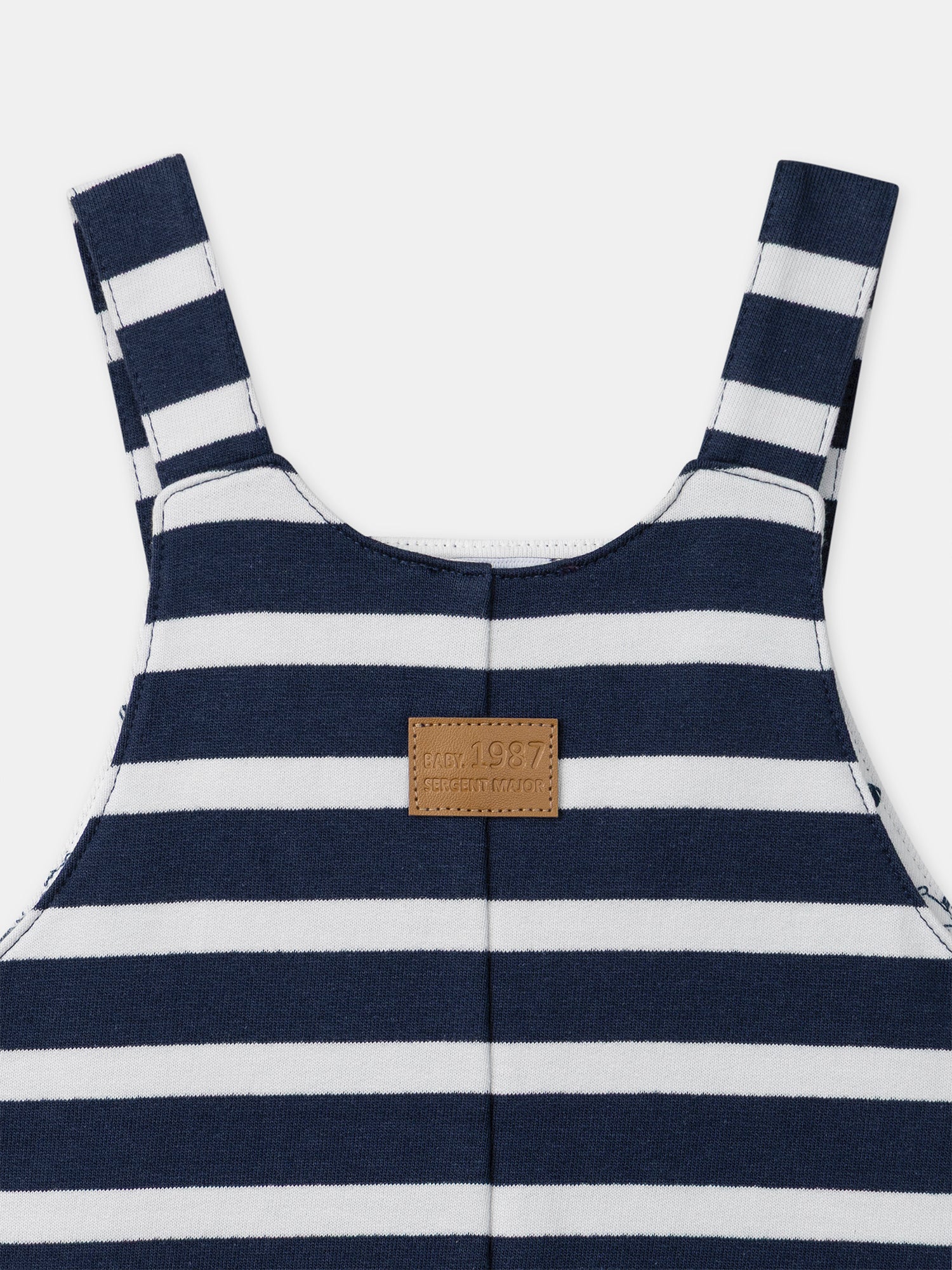 Salopette a righe blu navy con patch di procione per bambino - Image 5